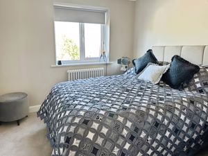 Bedroom- click for photo gallery